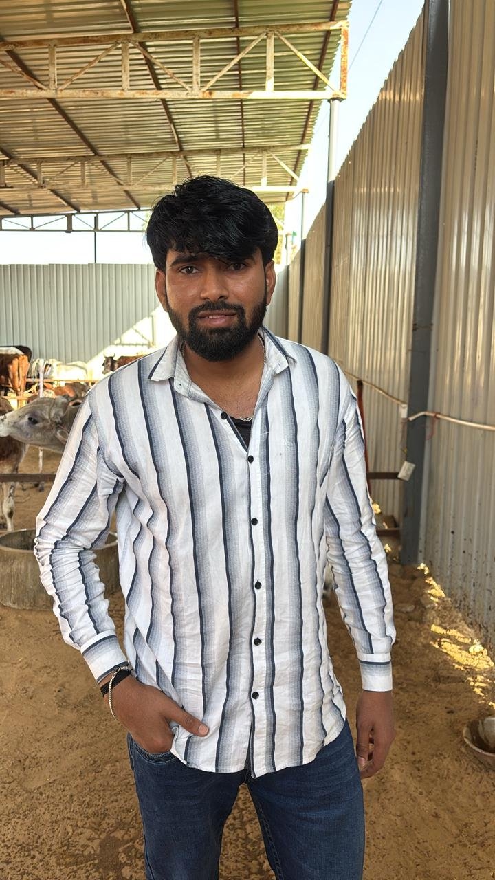 स्वयंसेवक निराश्रित पशु बचाव